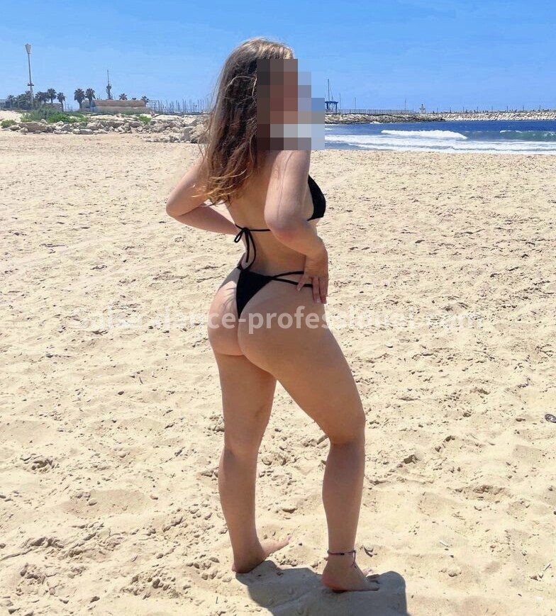 מיטל • אמיתית לחלוטין 🔵 • הזמנת חשפנית בנתניה
